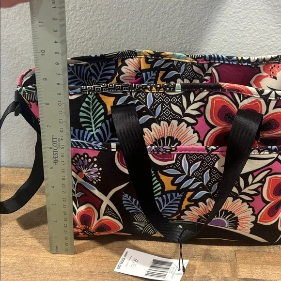 Vera Bradley ~ “Lighten Up Everything Organizer” in Kauai Floral ~ NWT’s - Picture 8 of 8
